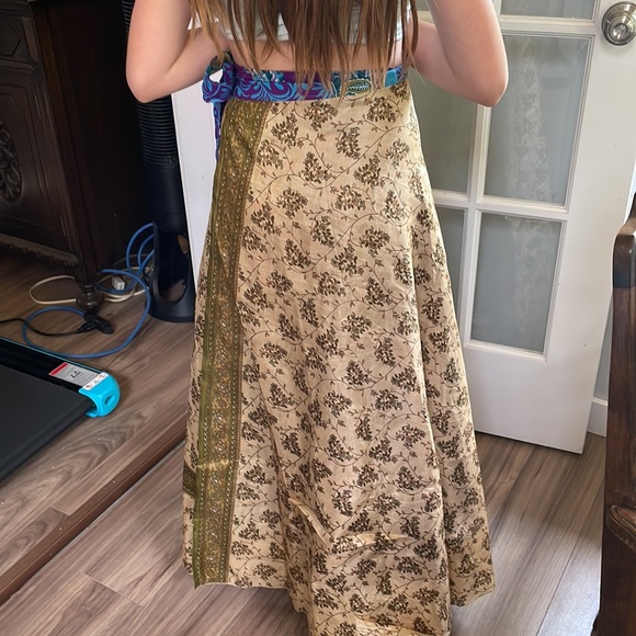 NWOT silk wrap skirt, O/S - Picture 5 of 6